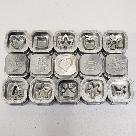 Wonder Press Punch & Emboss System with Hard Case - Picture 3 of 8